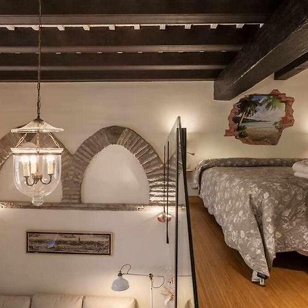 إشبيلية Monkeys Apartments El Arenal Santas Patronas المظهر الخارجي الصورة