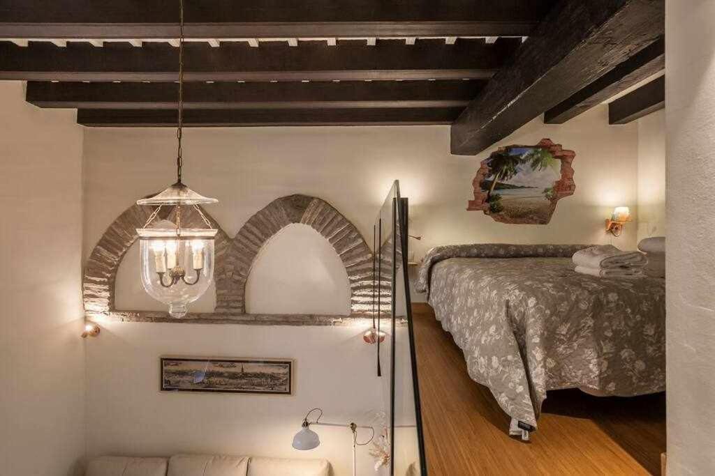 إشبيلية Monkeys Apartments El Arenal Santas Patronas المظهر الخارجي الصورة